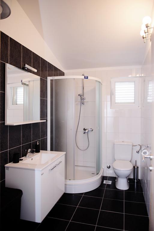 Apartments Zdenka Vinišće 客房 照片